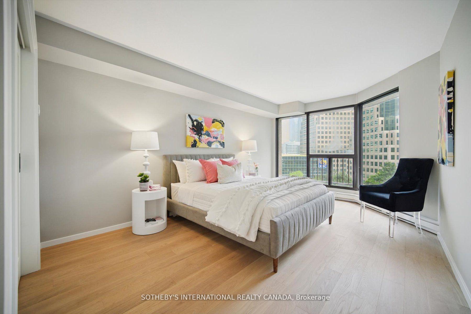 Photo 16 of Unit 1110, 65 Harbour Square, Toronto, Waterfront Communities — HOMEH