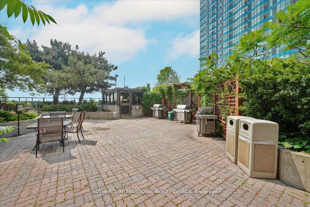 Photo 21 of Unit 1110, 65 Harbour Square, Toronto, Waterfront Communities — HOMEH