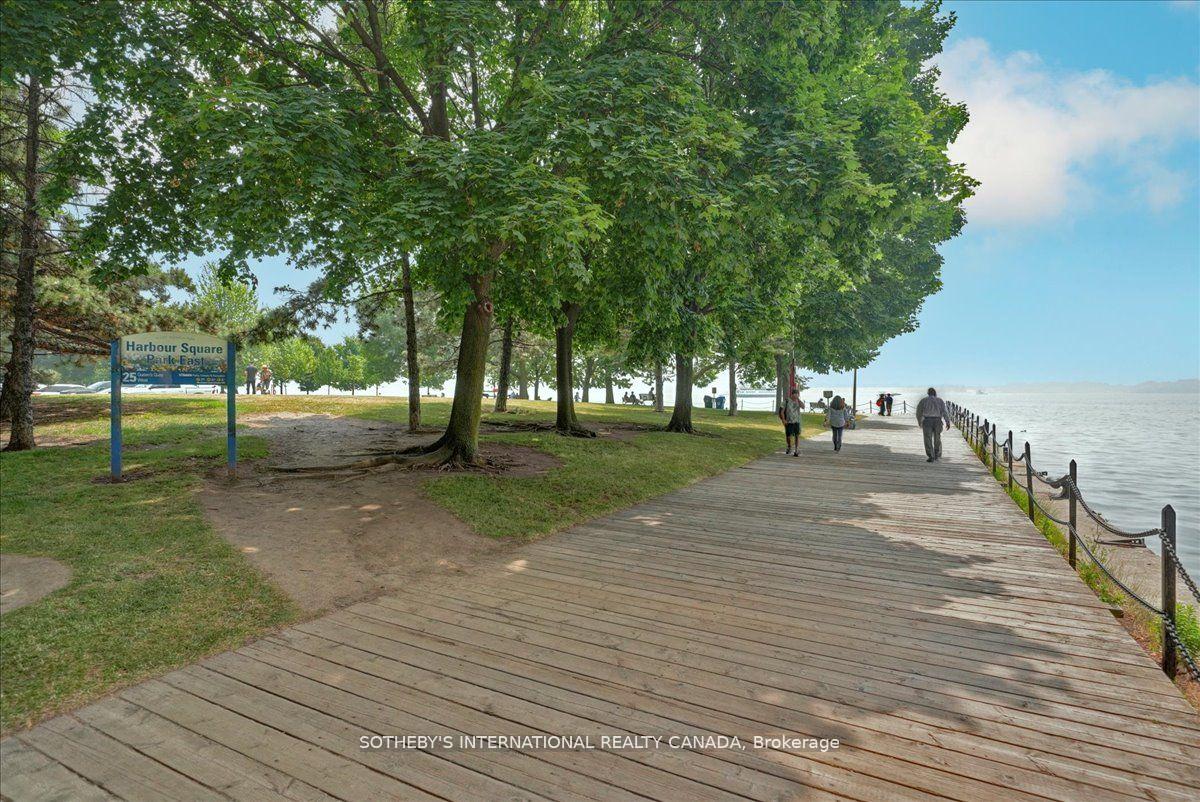 Photo 31 of Unit 1110, 65 Harbour Square, Toronto, Waterfront Communities — HOMEH