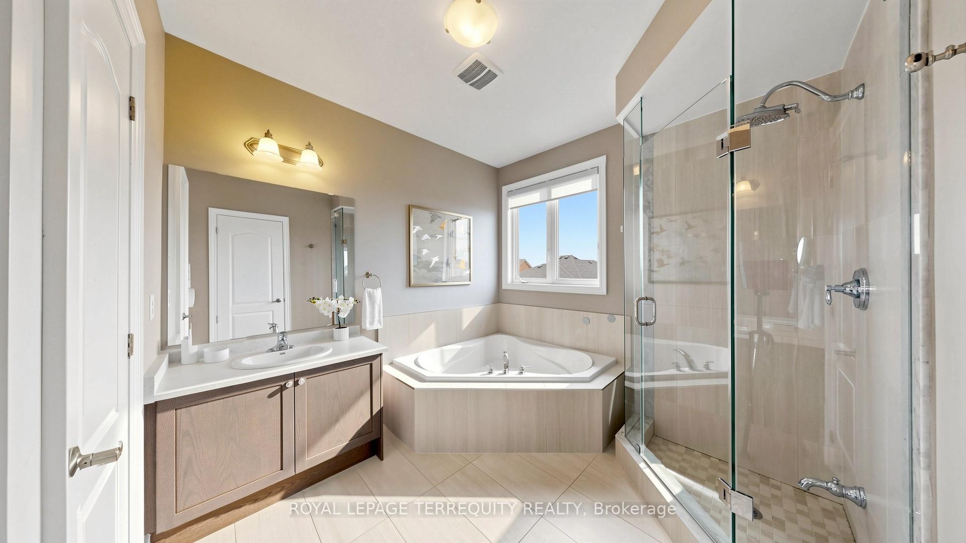 Photo 30 of 73 Manila Avenue, Markham, Berczy — HOMEH