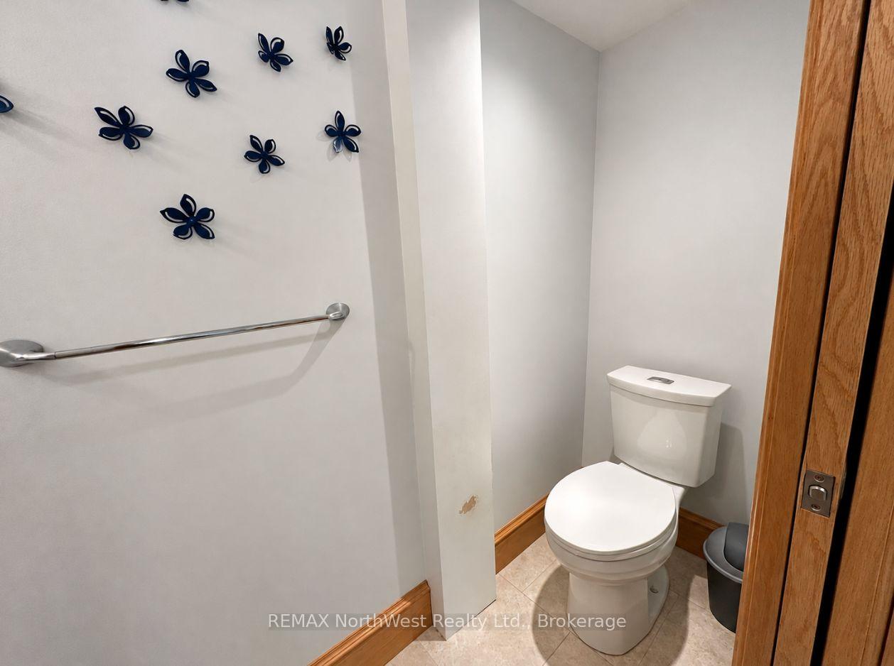 Photo 14 of 230 Fourth Street N, Kenora, North End — HOMEH
