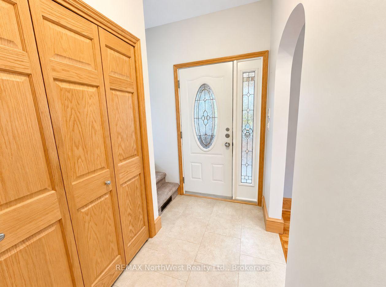 Photo 16 of 230 Fourth Street N, Kenora, North End — HOMEH