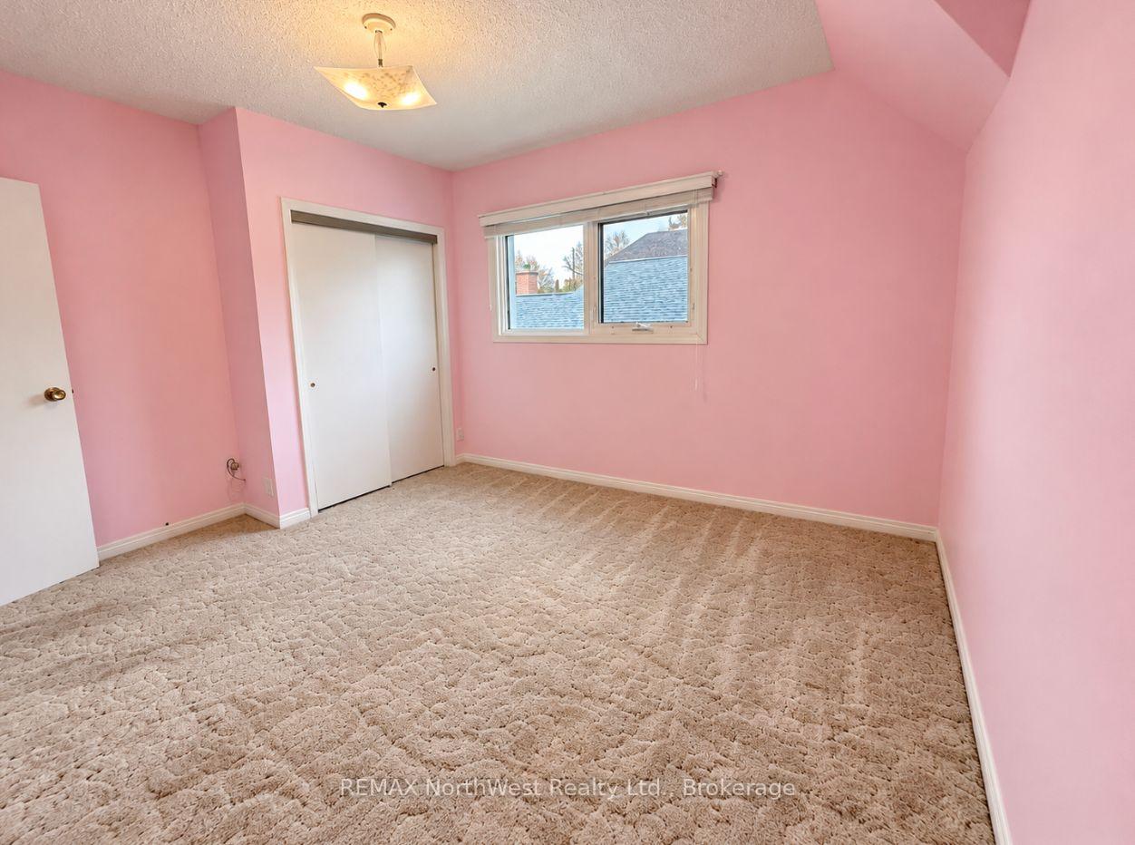 Photo 28 of 230 Fourth Street N, Kenora, North End — HOMEH