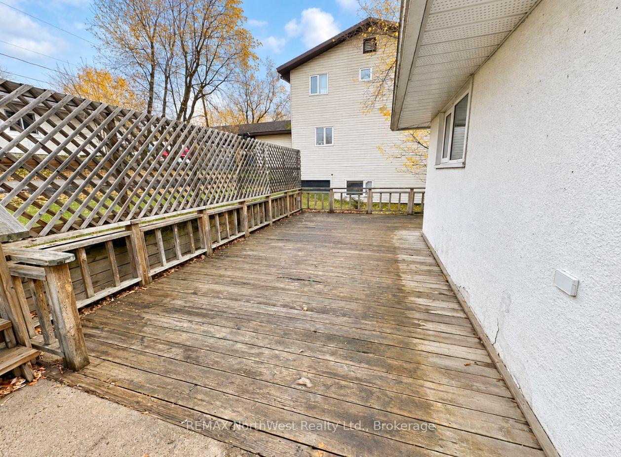 Photo 37 of 230 Fourth Street N, Kenora, North End — HOMEH