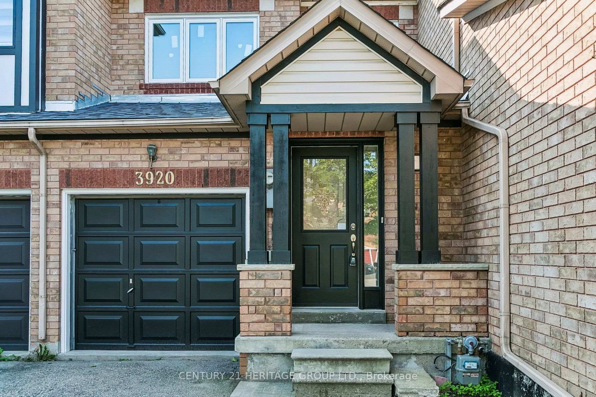 Photo 4 of 3920 Zenith Court, Mississauga, Lisgar — HOMEH