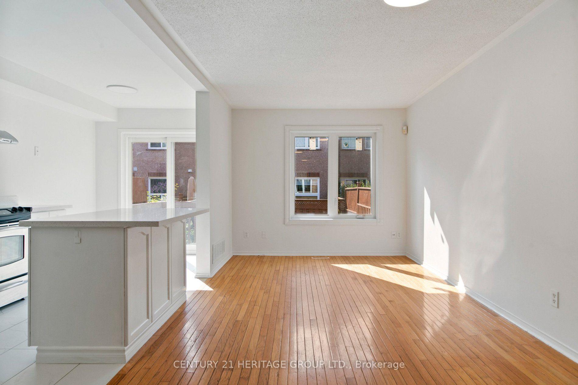 Photo 7 of 3920 Zenith Court, Mississauga, Lisgar — HOMEH