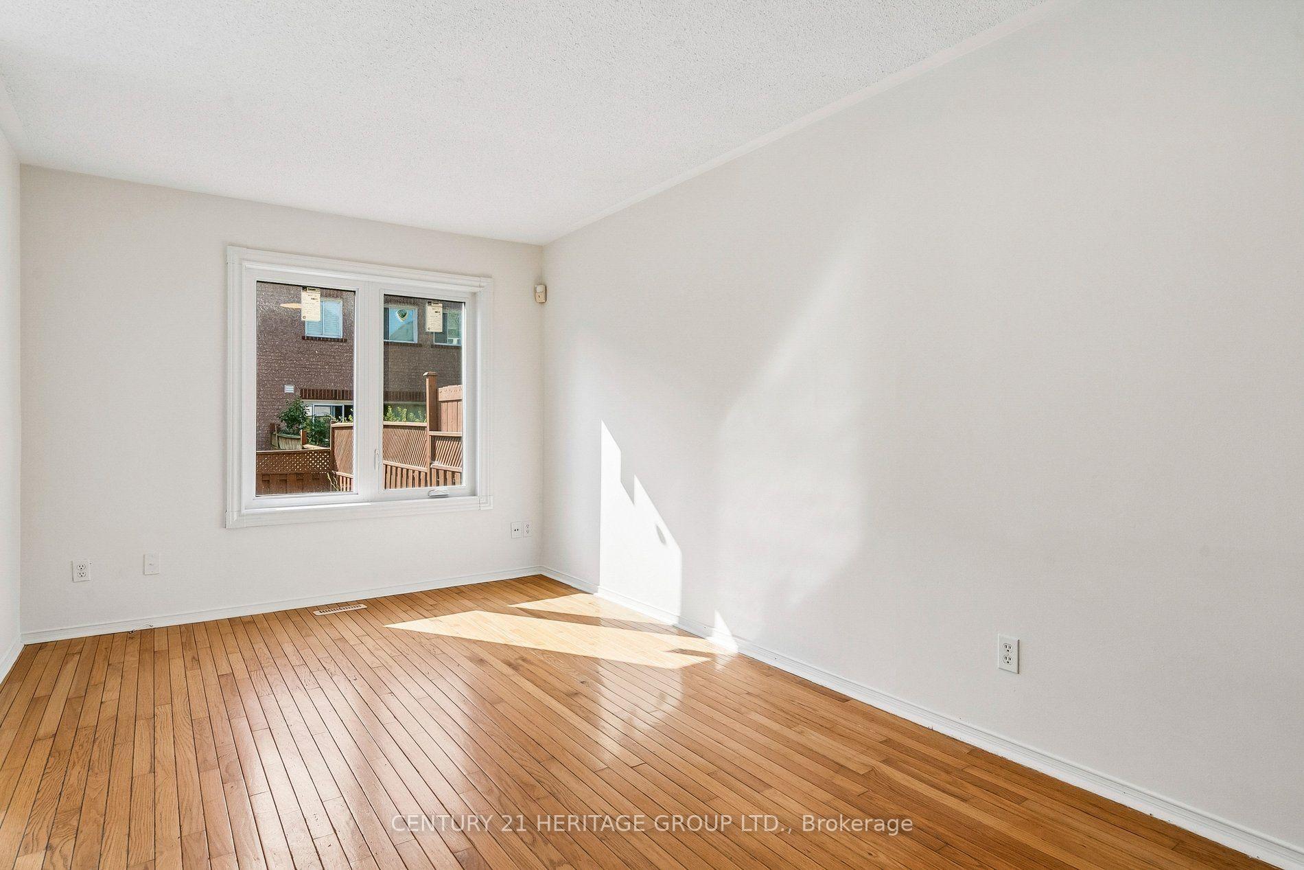 Photo 8 of 3920 Zenith Court, Mississauga, Lisgar — HOMEH
