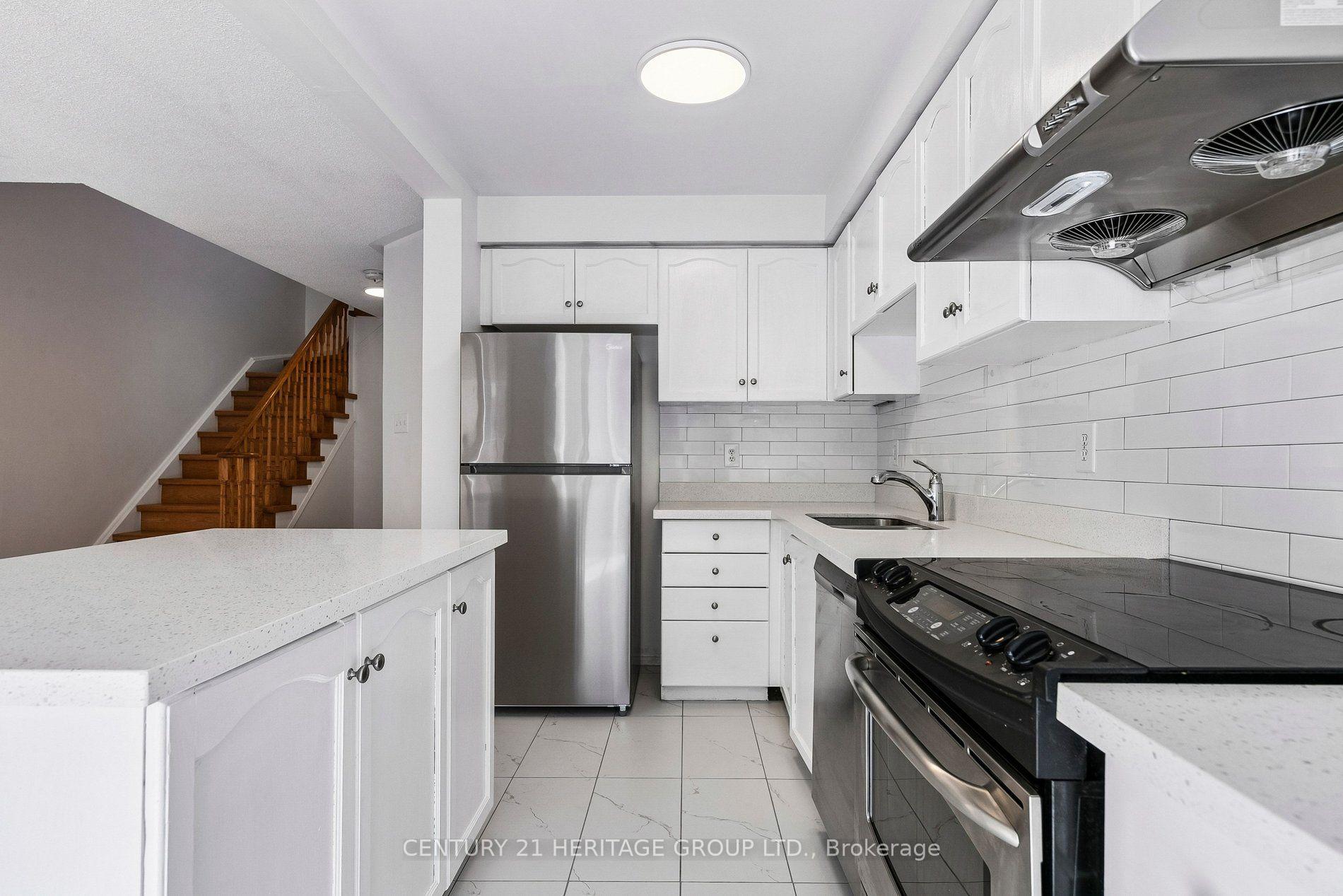 Photo 16 of 3920 Zenith Court, Mississauga, Lisgar — HOMEH