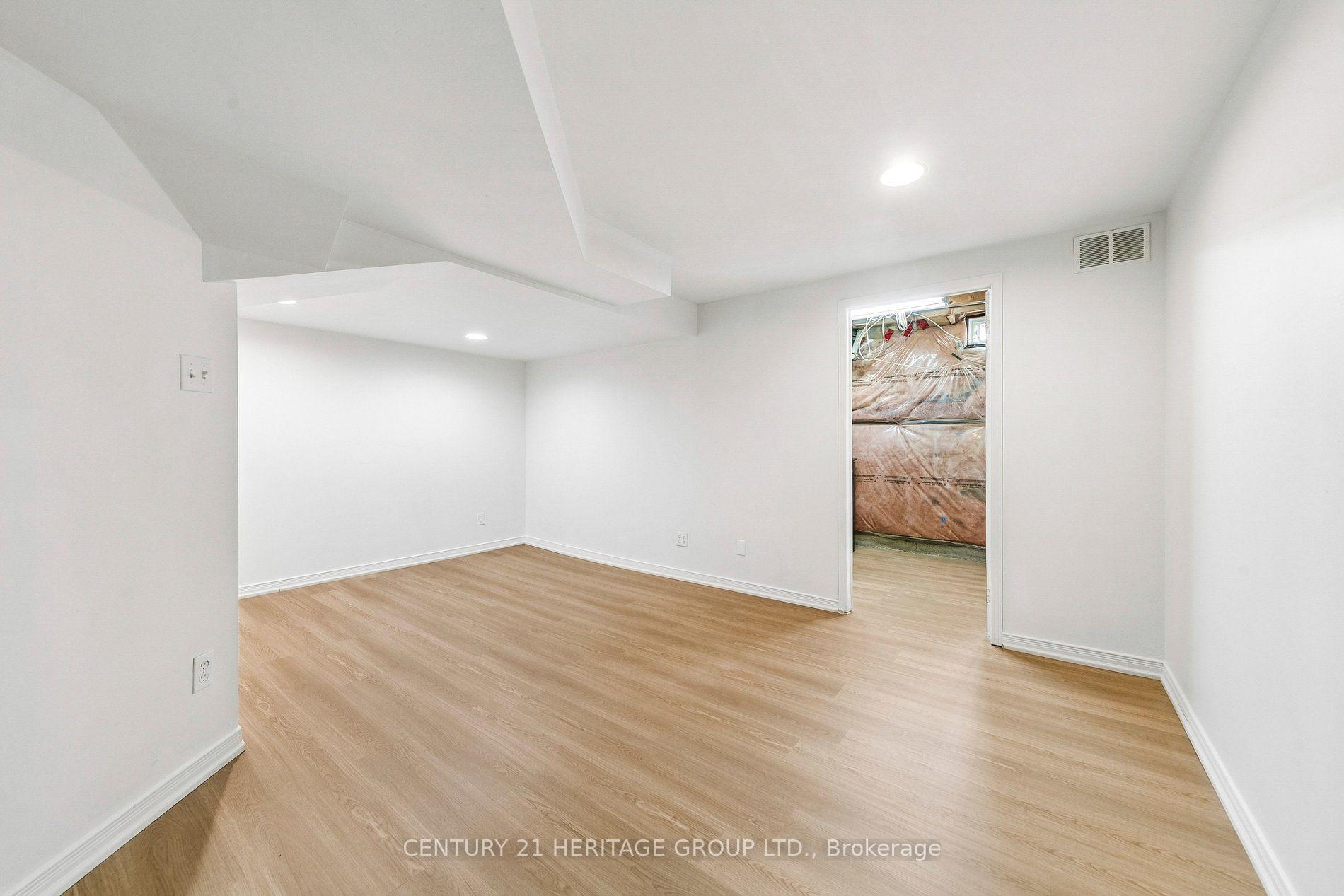 Photo 21 of 3920 Zenith Court, Mississauga, Lisgar — HOMEH