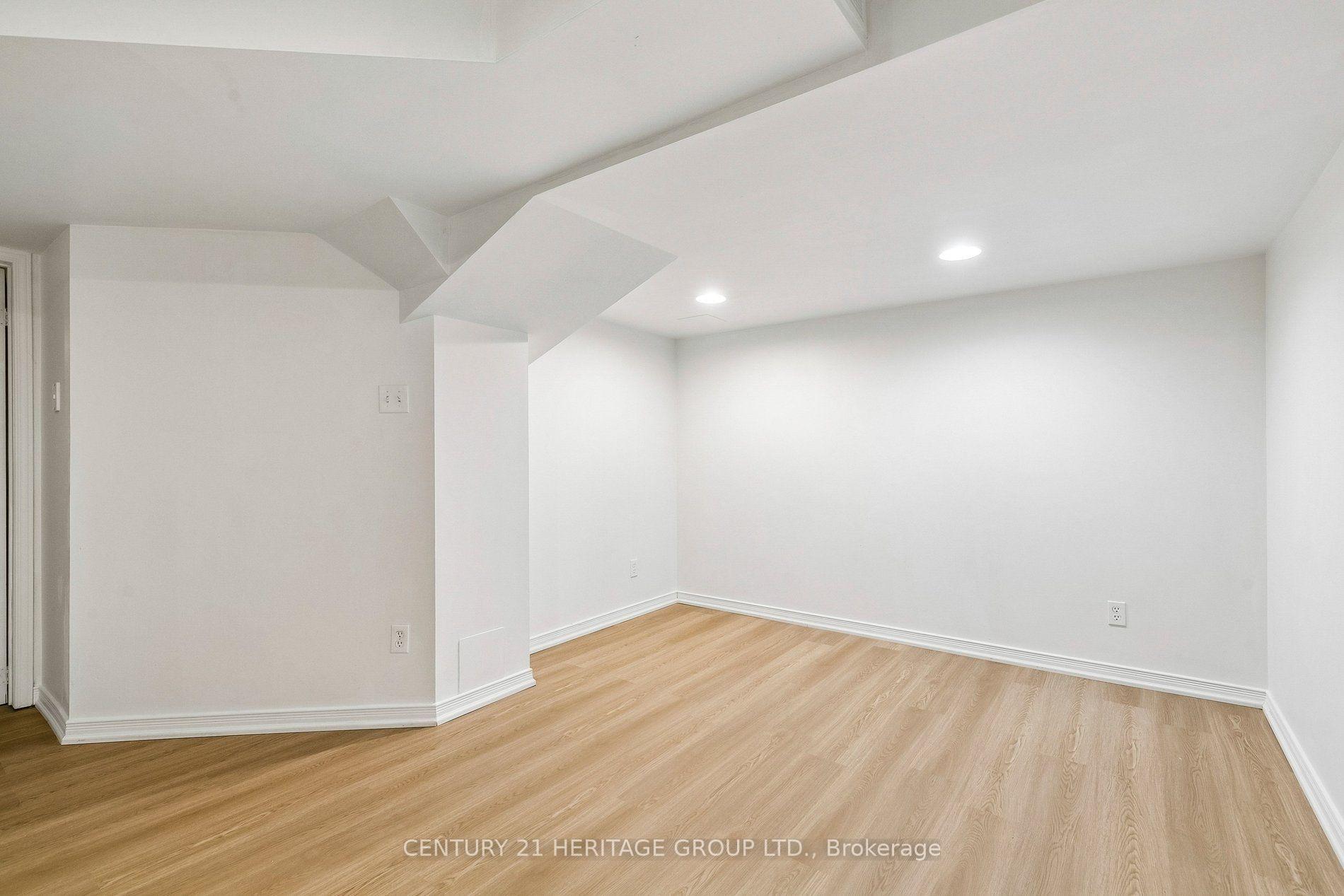 Photo 23 of 3920 Zenith Court, Mississauga, Lisgar — HOMEH