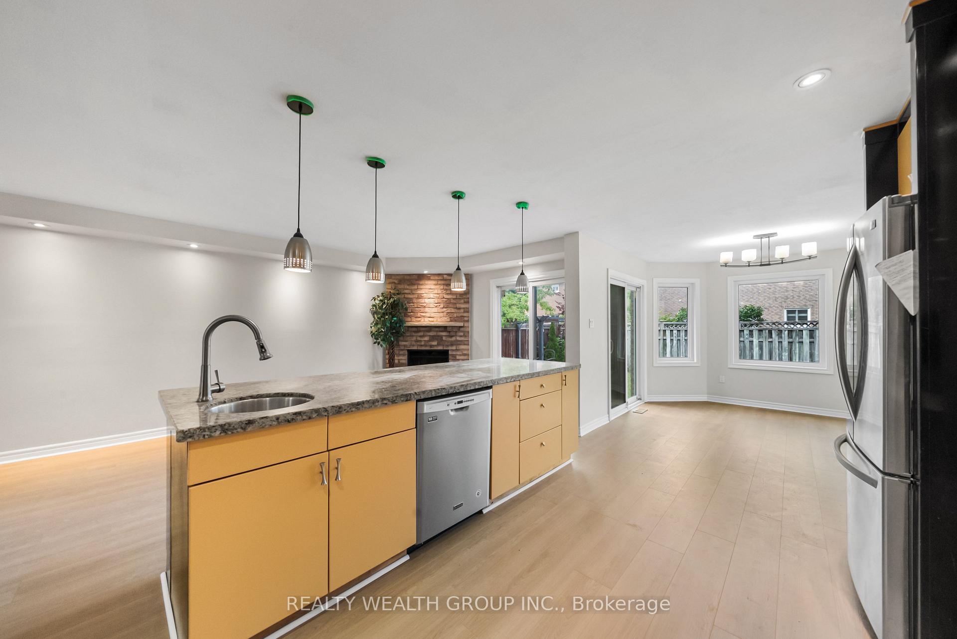 Photo 11 of 514 Grove Street E, Barrie, Grove East — HOMEH