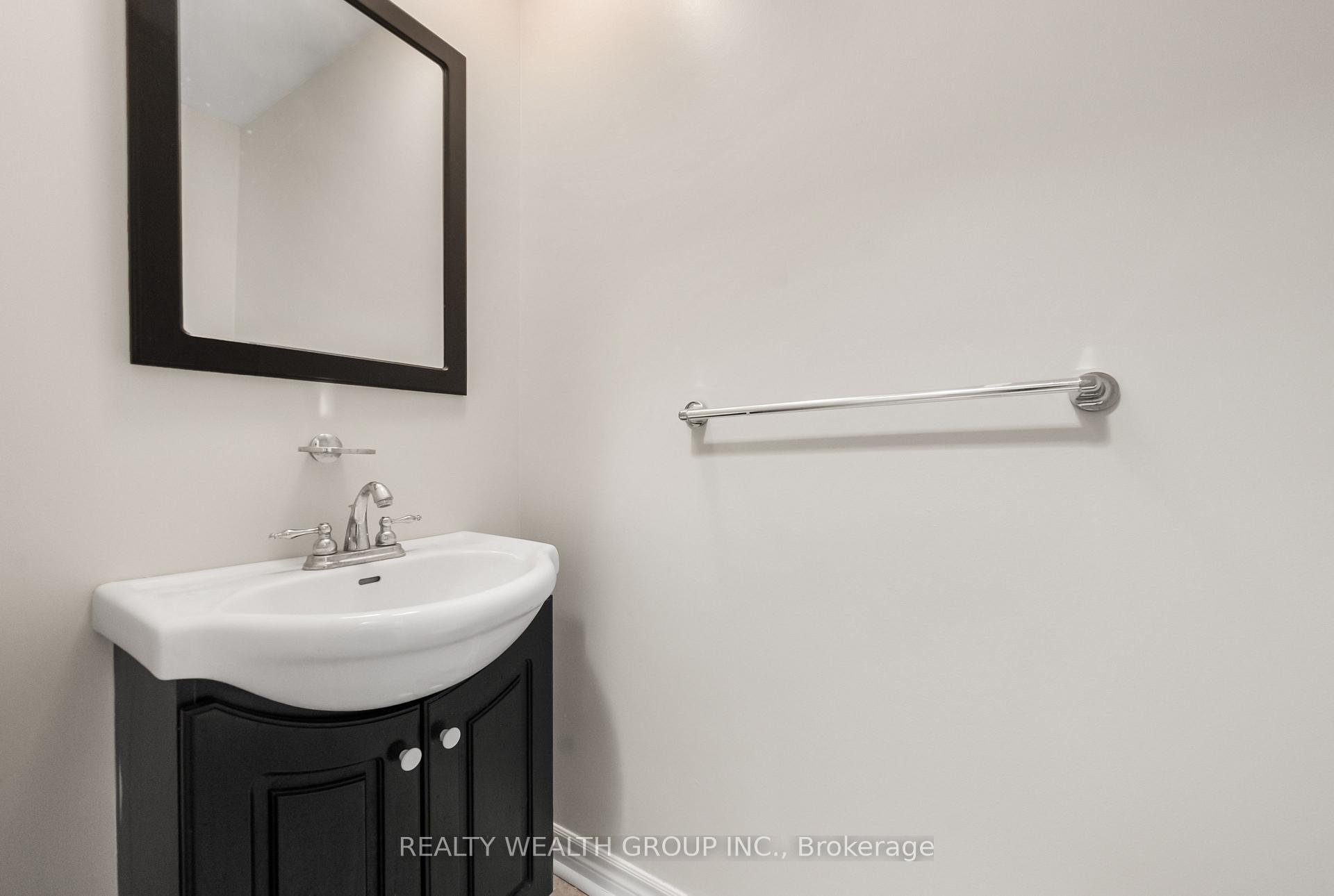 Photo 17 of 514 Grove Street E, Barrie, Grove East — HOMEH