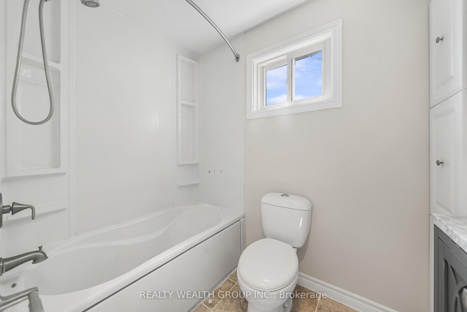 Photo 32 of 514 Grove Street E, Barrie, Grove East — HOMEH