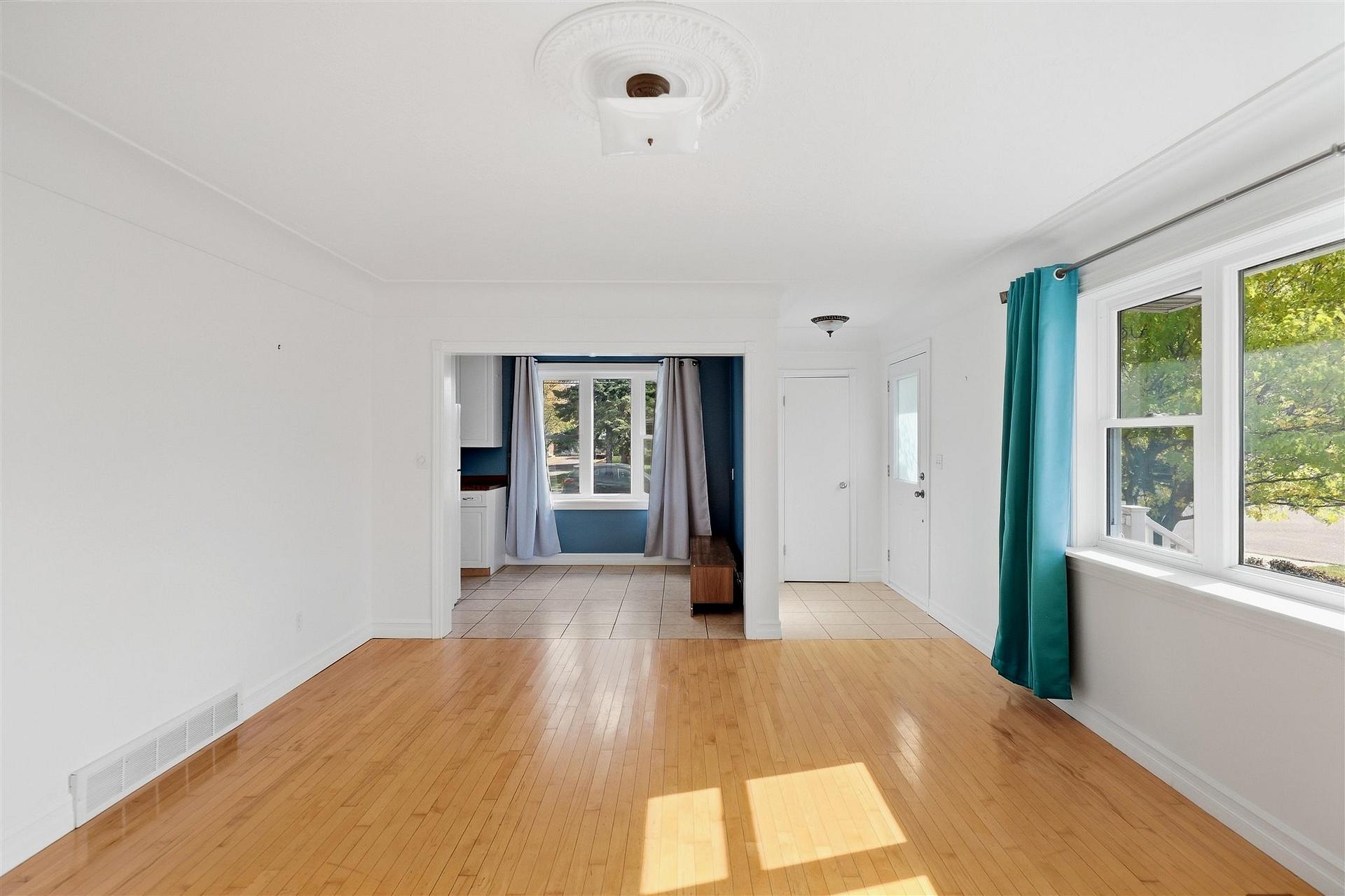 Photo 3 of 148 Cunningham Road, Sault Ste Marie, Ward 2 — HOMEH