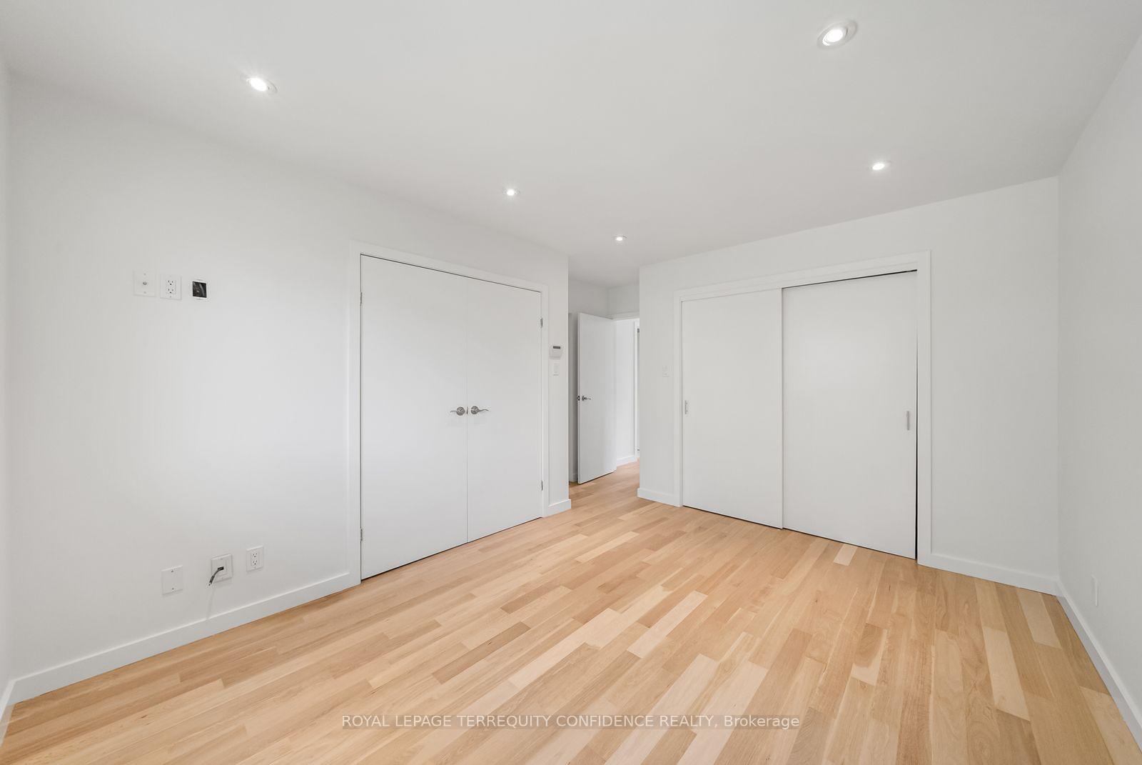 Photo 19 of 36 Sutcliffe Drive, North York, Bayview Village — HOMEH