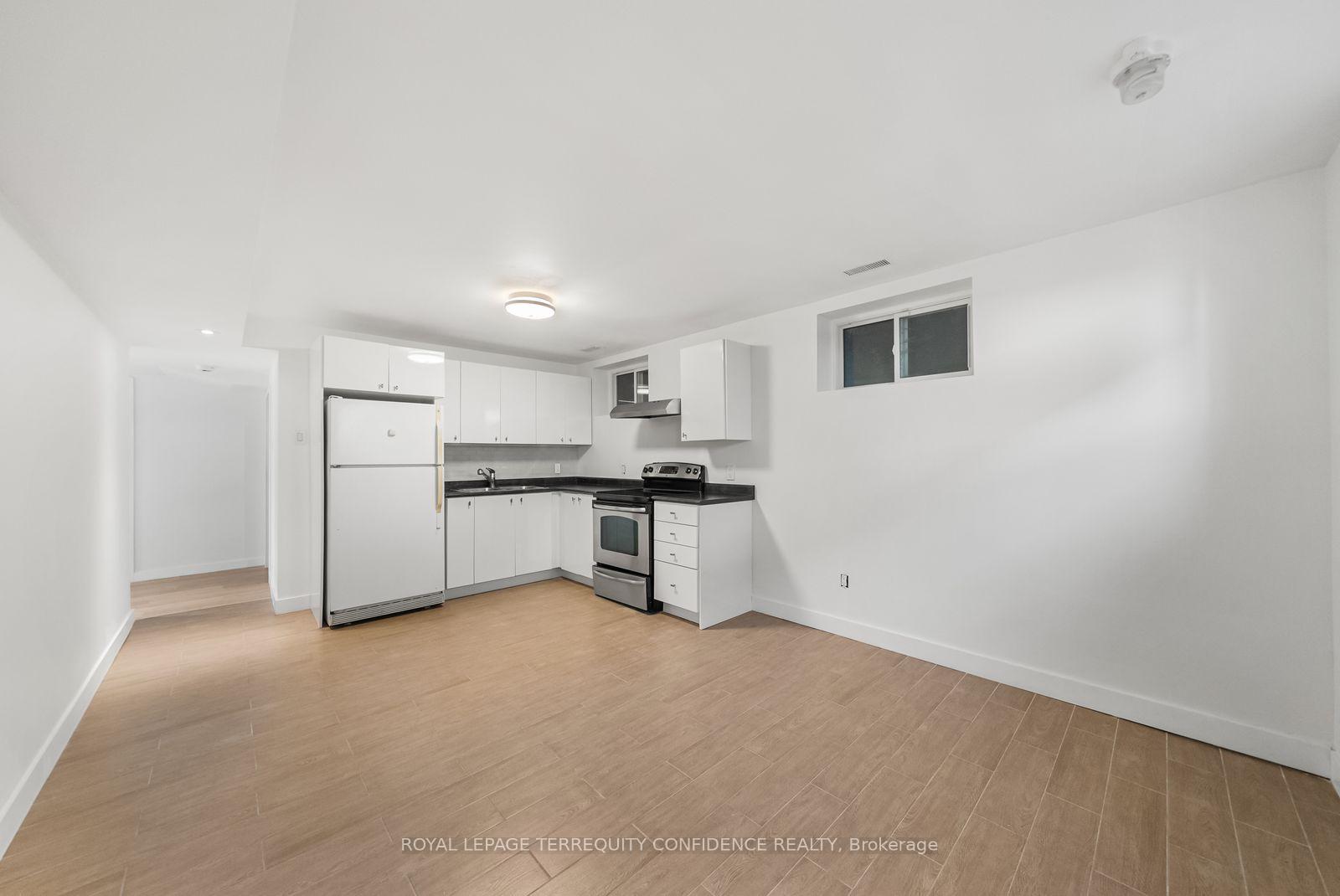 Photo 30 of 36 Sutcliffe Drive, North York, Bayview Village — HOMEH