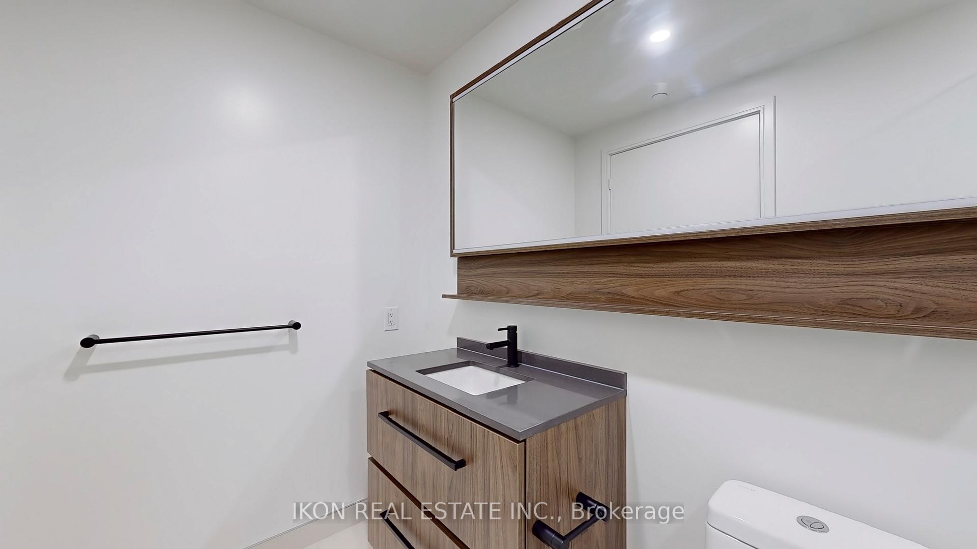 Photo 12 of Unit 912, 425 Front St East Street, Toronto, Waterfront Communities — HOMEH