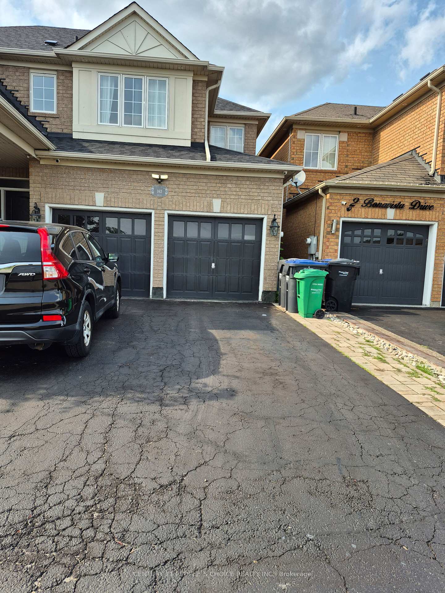 Photo 2 of Unit BSMNT, 162 Valleyway Drive, Brampton, Credit Valley — HOMEH