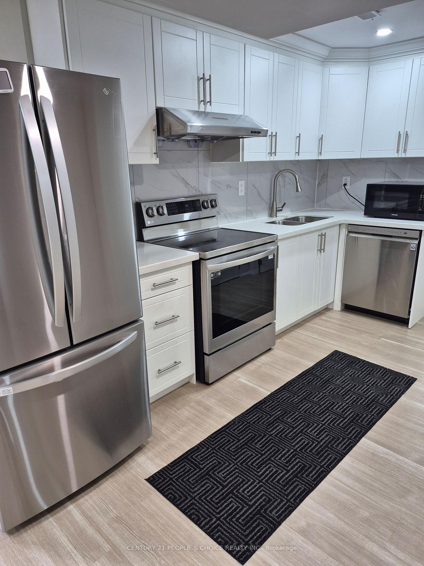 Photo 3 of Unit BSMNT, 162 Valleyway Drive, Brampton, Credit Valley — HOMEH
