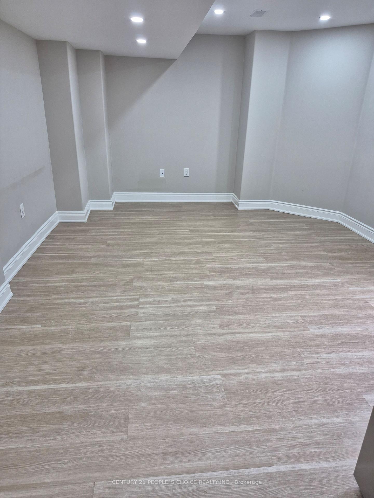 Photo 4 of Unit BSMNT, 162 Valleyway Drive, Brampton, Credit Valley — HOMEH