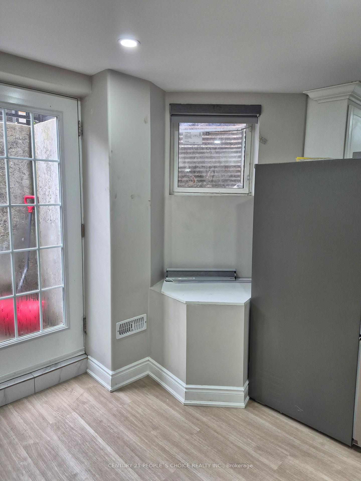 Photo 13 of Unit BSMNT, 162 Valleyway Drive, Brampton, Credit Valley — HOMEH