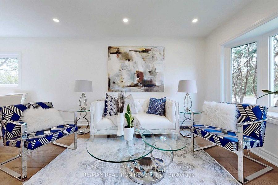 Photo 2 of 3151 St Clair Avenue E, Scarborough, Clairlea-Birchmount — HOMEH
