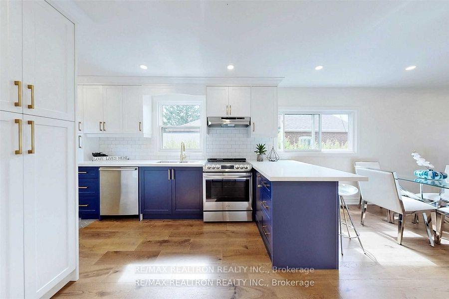 Photo 5 of 3151 St Clair Avenue E, Scarborough, Clairlea-Birchmount — HOMEH