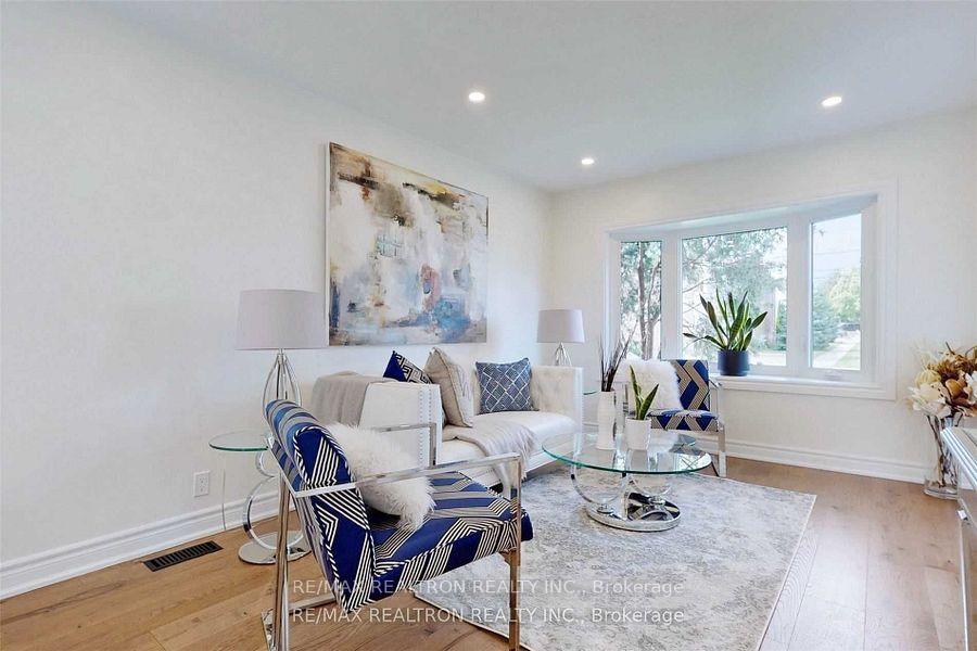 Photo 7 of 3151 St Clair Avenue E, Scarborough, Clairlea-Birchmount — HOMEH