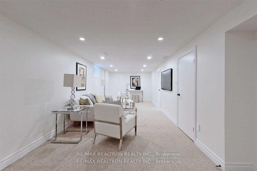 Photo 22 of 3151 St Clair Avenue E, Scarborough, Clairlea-Birchmount — HOMEH