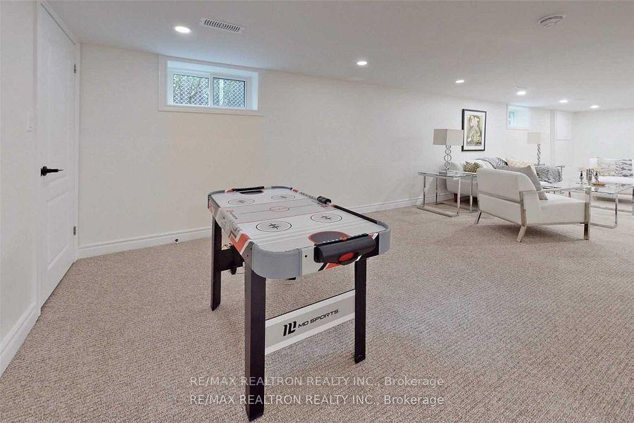Photo 25 of 3151 St Clair Avenue E, Scarborough, Clairlea-Birchmount — HOMEH