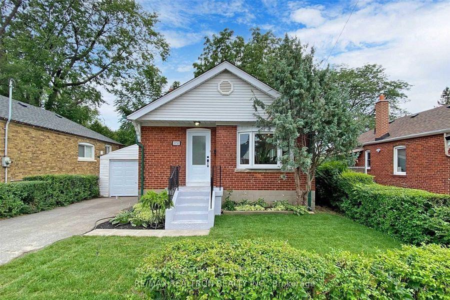 Photo 39 of 3151 St Clair Avenue E, Scarborough, Clairlea-Birchmount — HOMEH