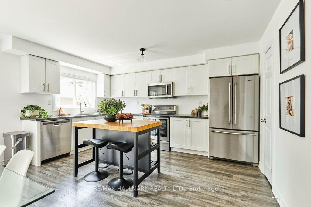 Photo 4 of 99 Markham Trail, Clarington, Bowmanville — HOMEH