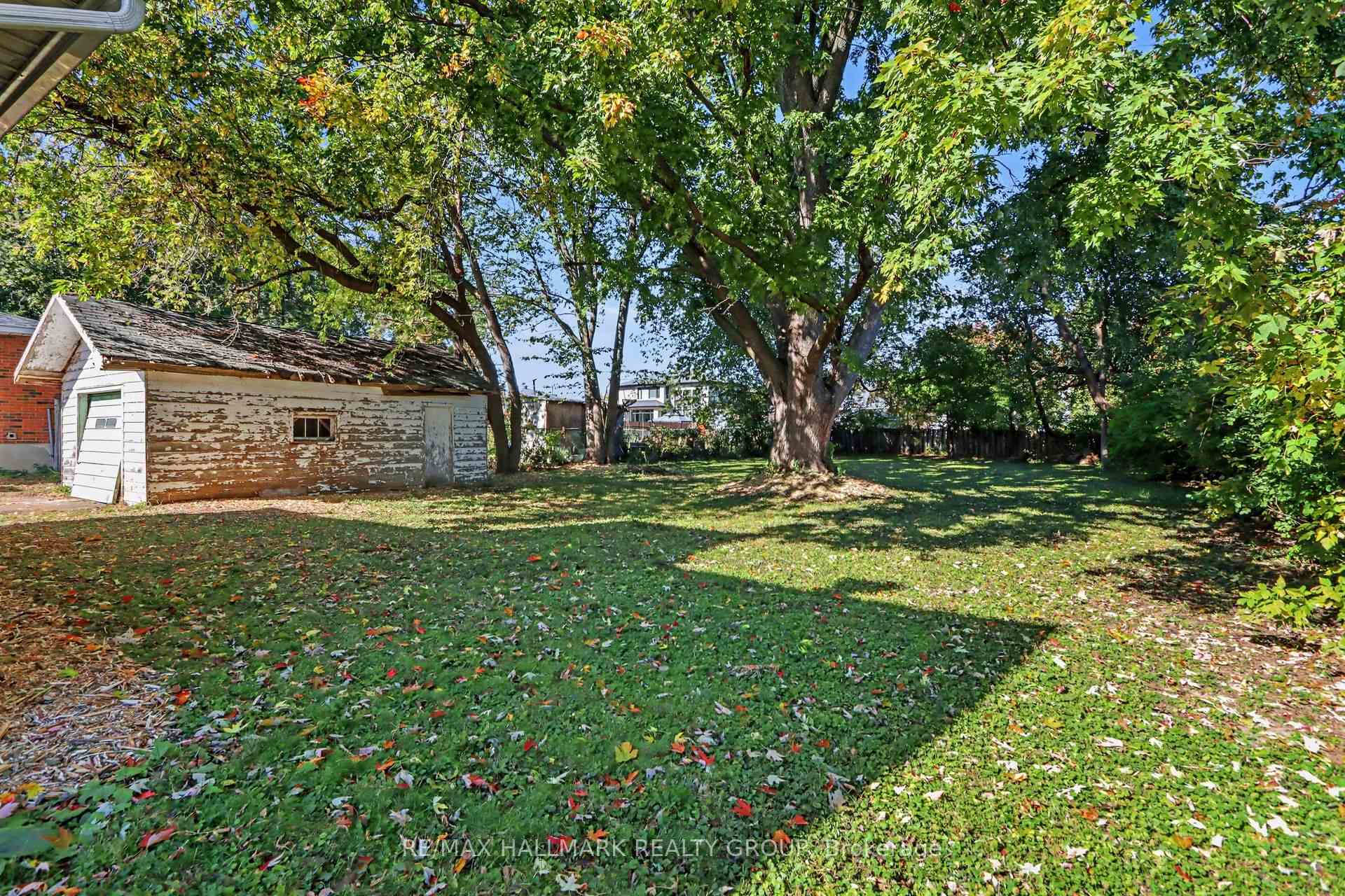 Photo 14 of 1388 Normandy Crescent, Ottawa, Carleton Heights — HOMEH
