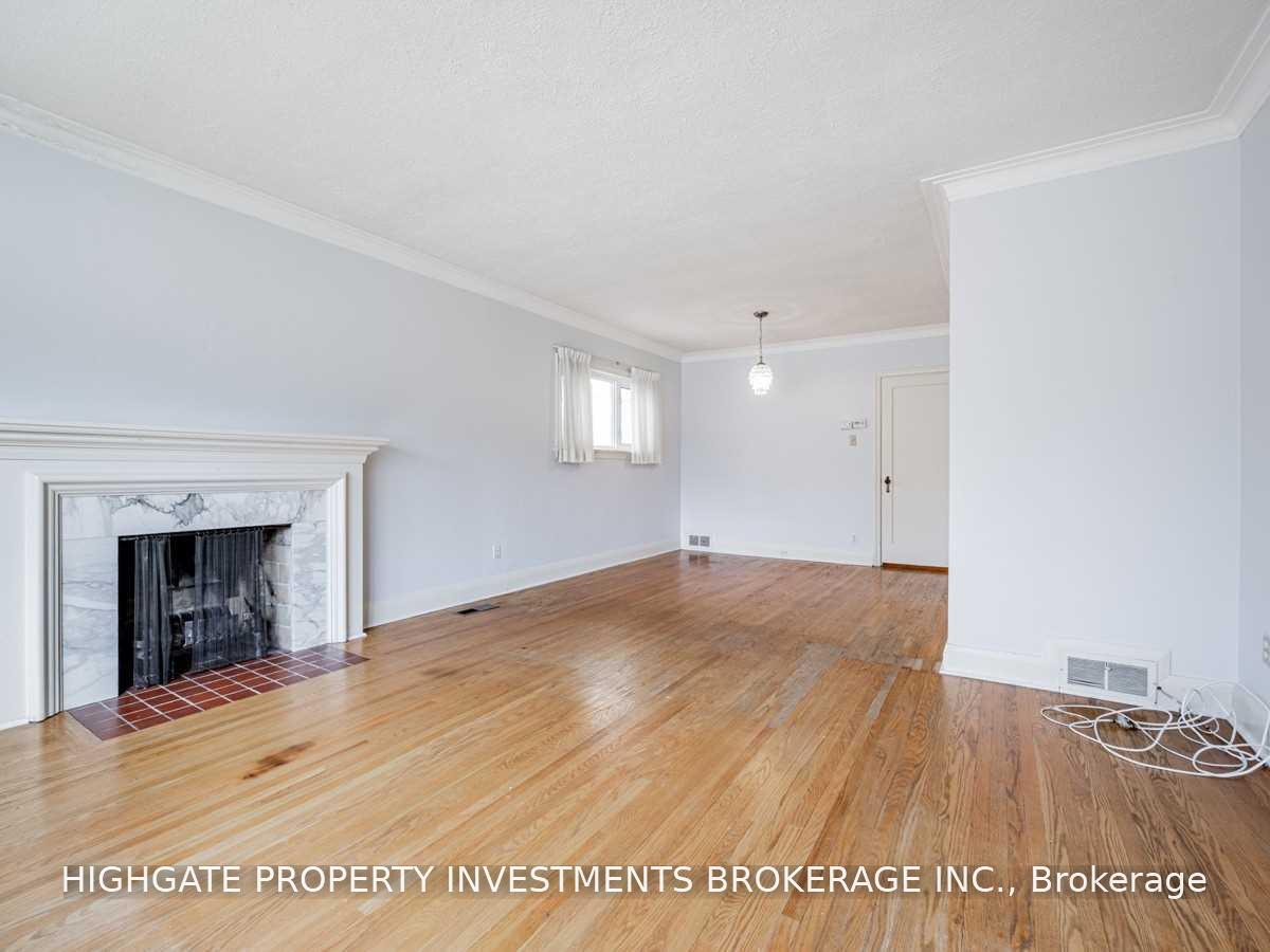 Photo 4 of 323 Rumsey Road, Toronto, Leaside — HOMEH