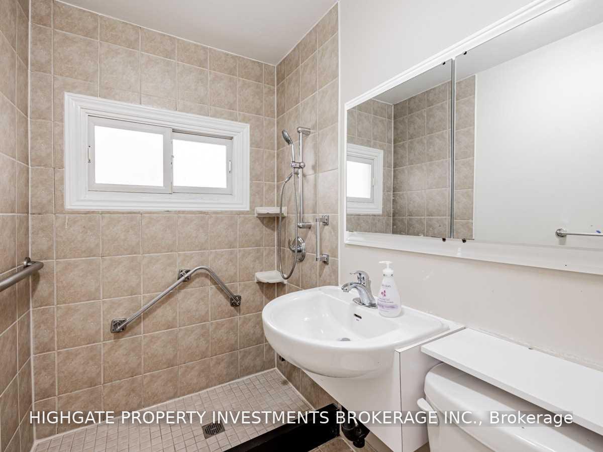 Photo 12 of 323 Rumsey Road, Toronto, Leaside — HOMEH