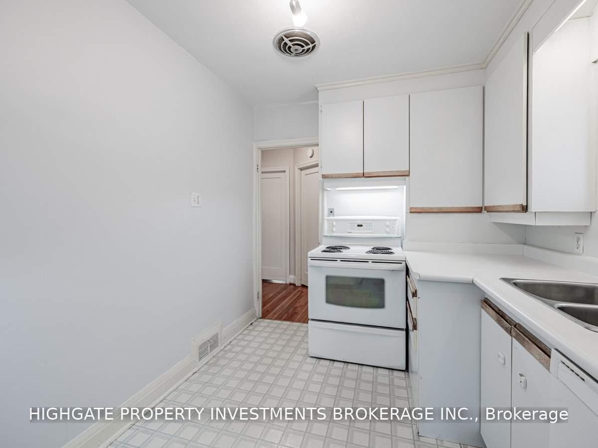 Photo 16 of 323 Rumsey Road, Toronto, Leaside — HOMEH