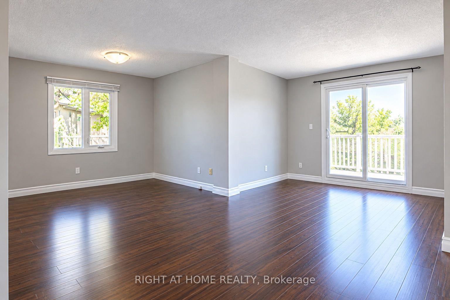 Photo 2 of Unit 56, 508 Essa Road, Barrie, Holly — HOMEH