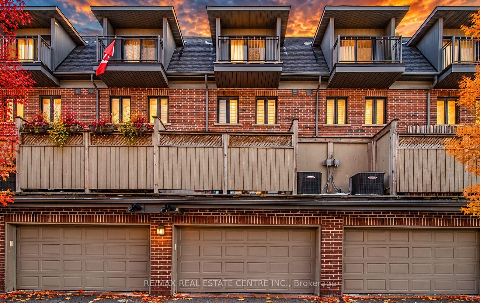 Photo 3 of 30 Cormier Heights, Etobicoke, Mimico — HOMEH