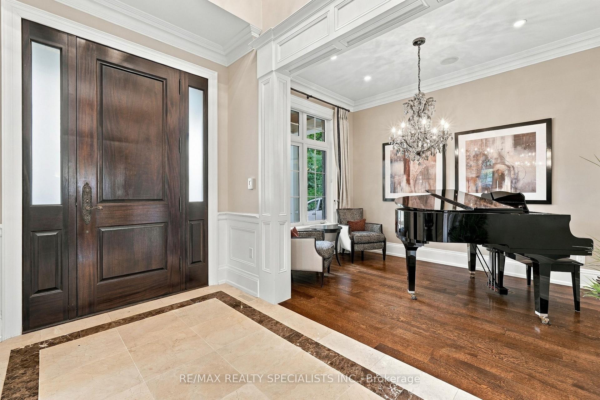 Photo 9 of 53 Cumberland Drive, Mississauga, Port Credit — HOMEH