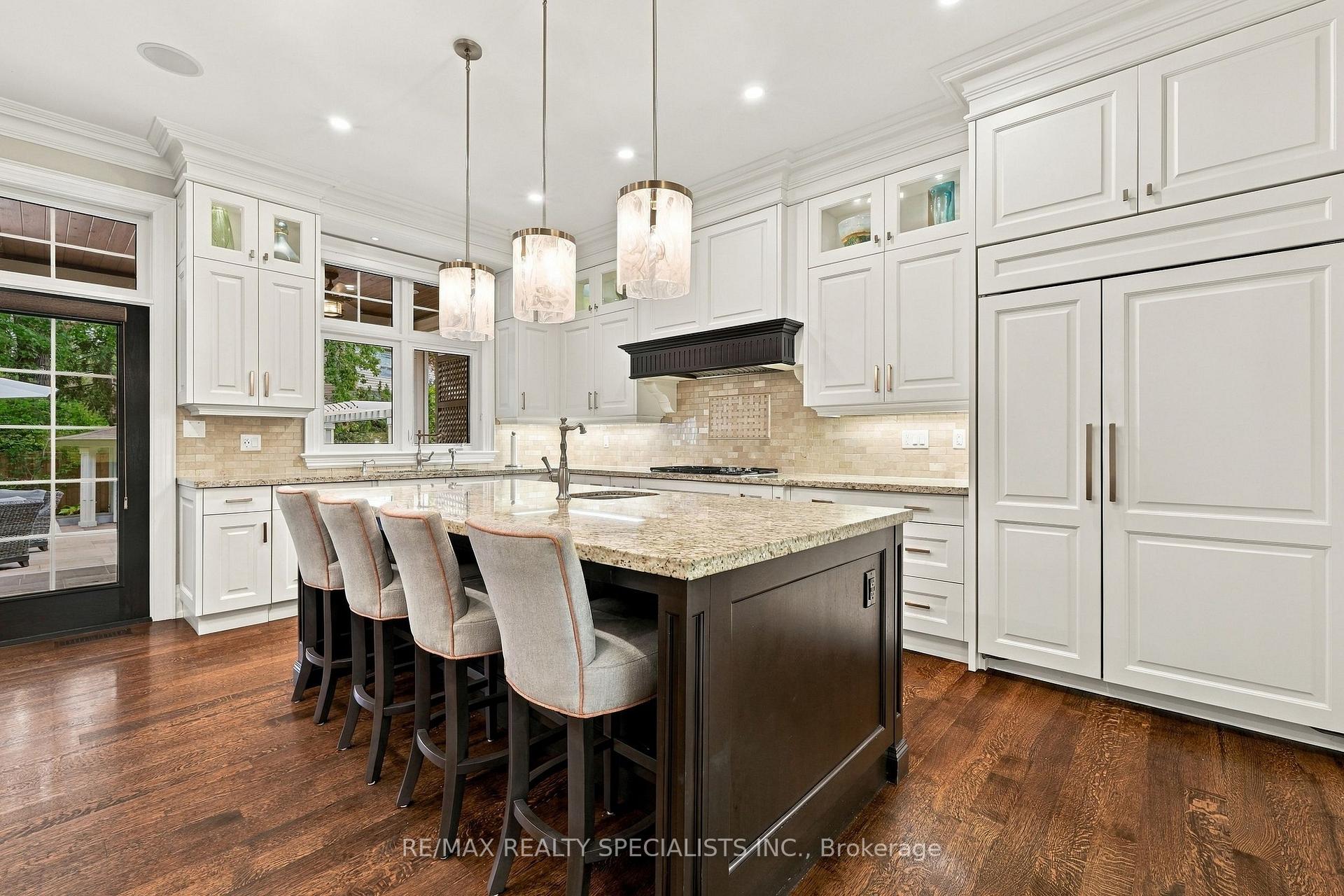 Photo 15 of 53 Cumberland Drive, Mississauga, Port Credit — HOMEH