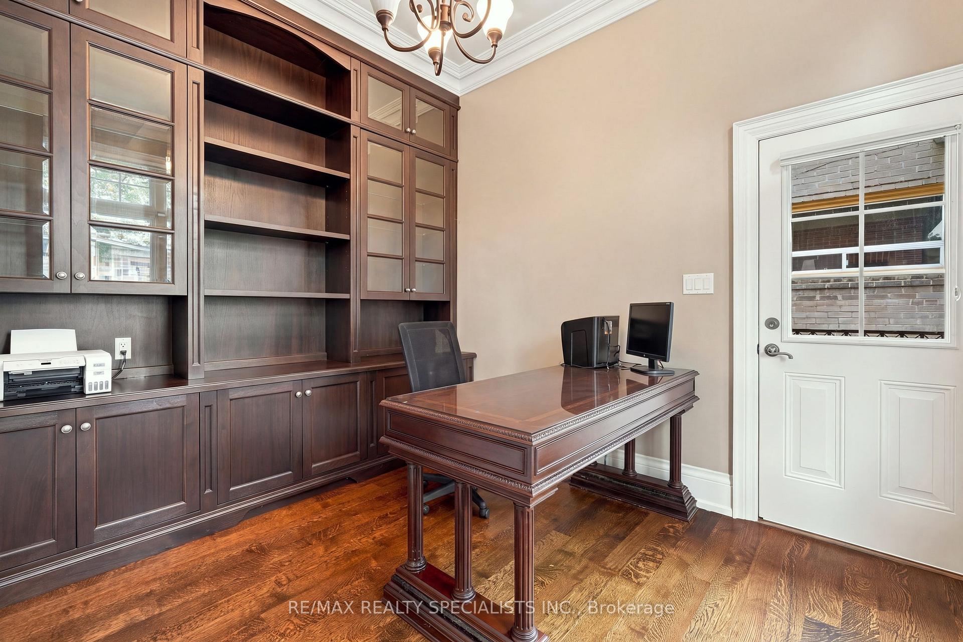 Photo 19 of 53 Cumberland Drive, Mississauga, Port Credit — HOMEH