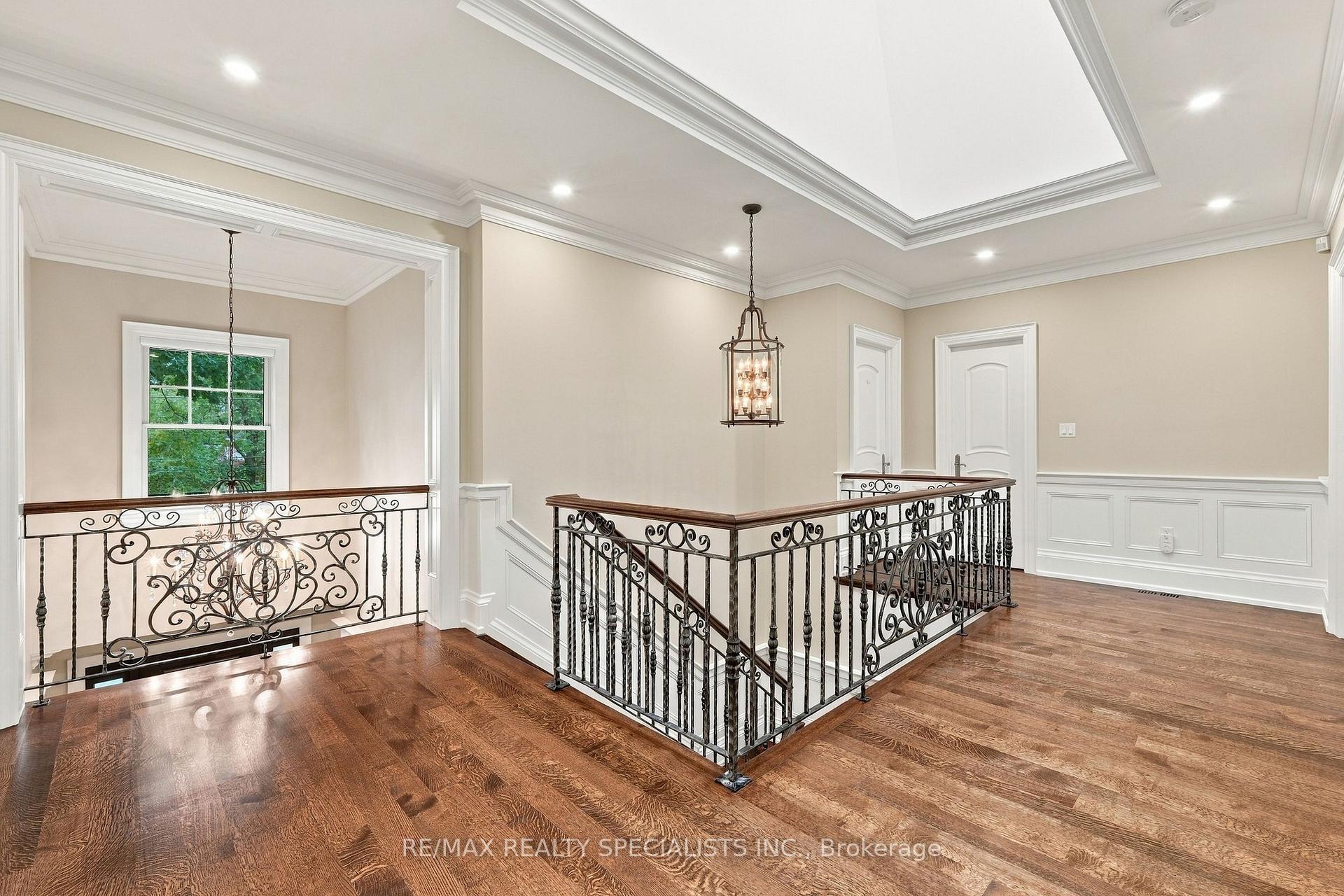 Photo 21 of 53 Cumberland Drive, Mississauga, Port Credit — HOMEH