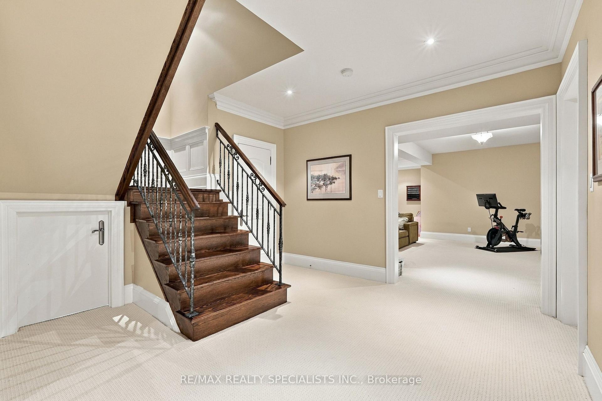 Photo 31 of 53 Cumberland Drive, Mississauga, Port Credit — HOMEH