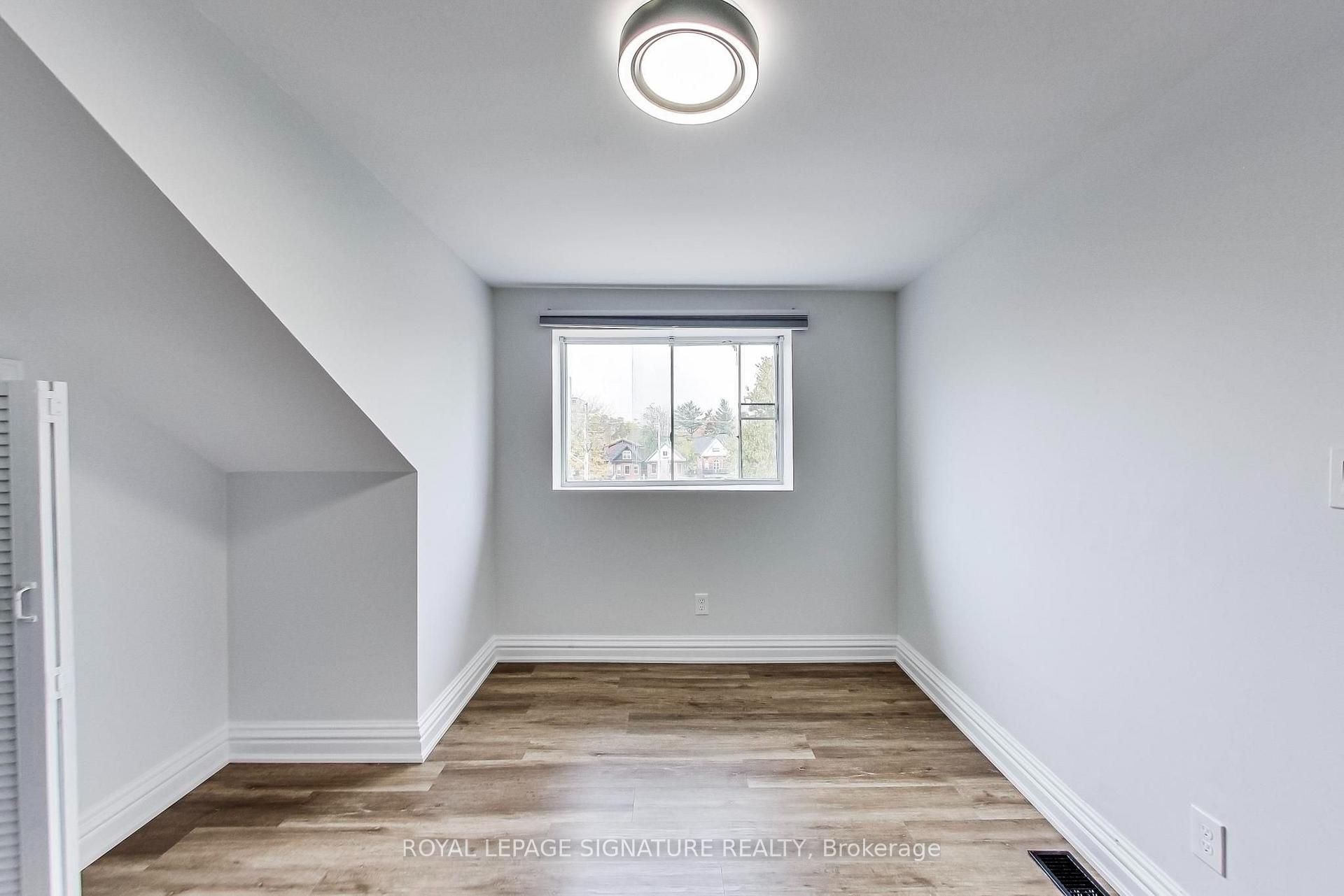 Photo 12 of Unit 4, 102 West Avenue S, Hamilton, Corktown — HOMEH