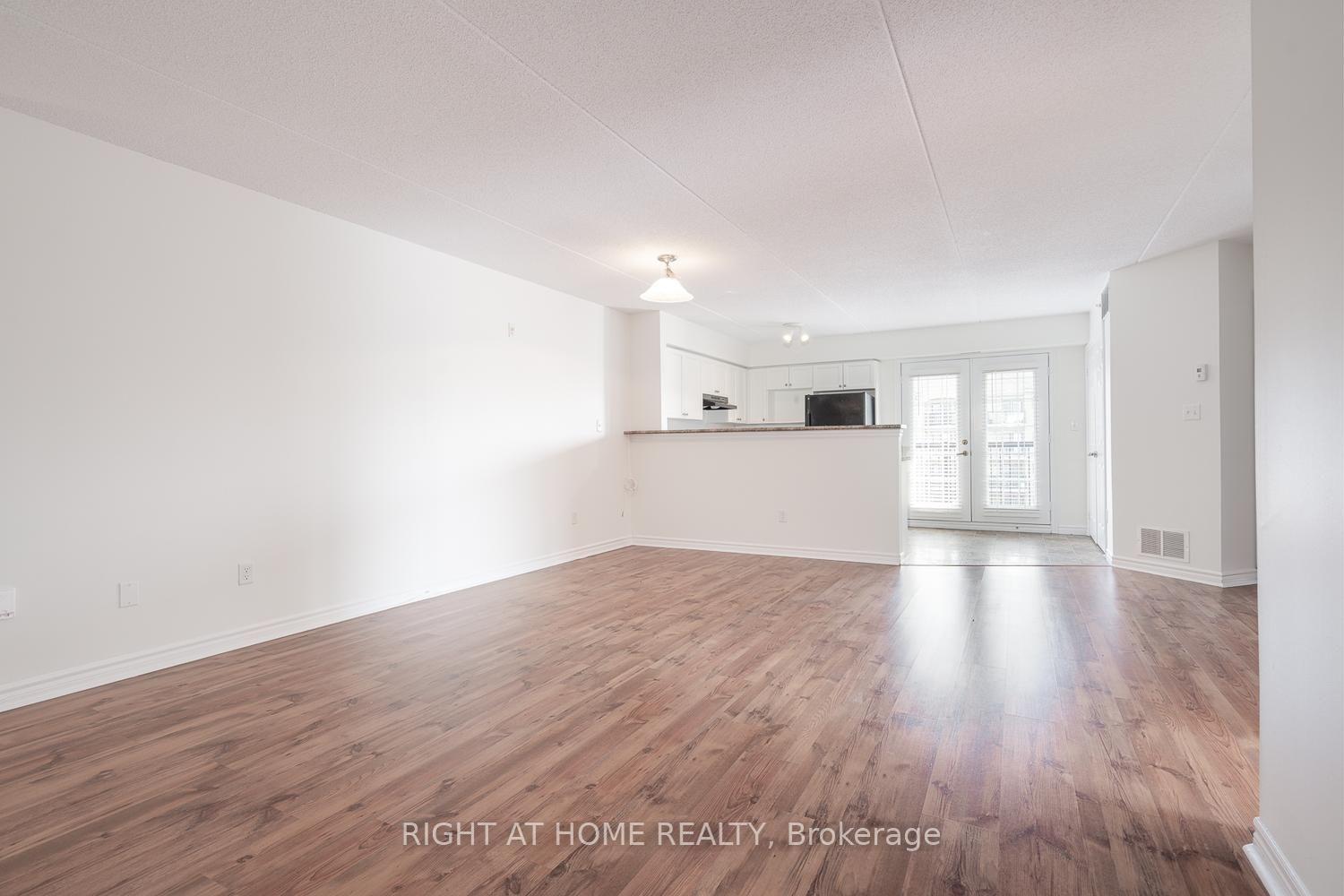 Photo 8 of Unit 302, 1471 Maple Avenue, Milton, Dempsey — HOMEH
