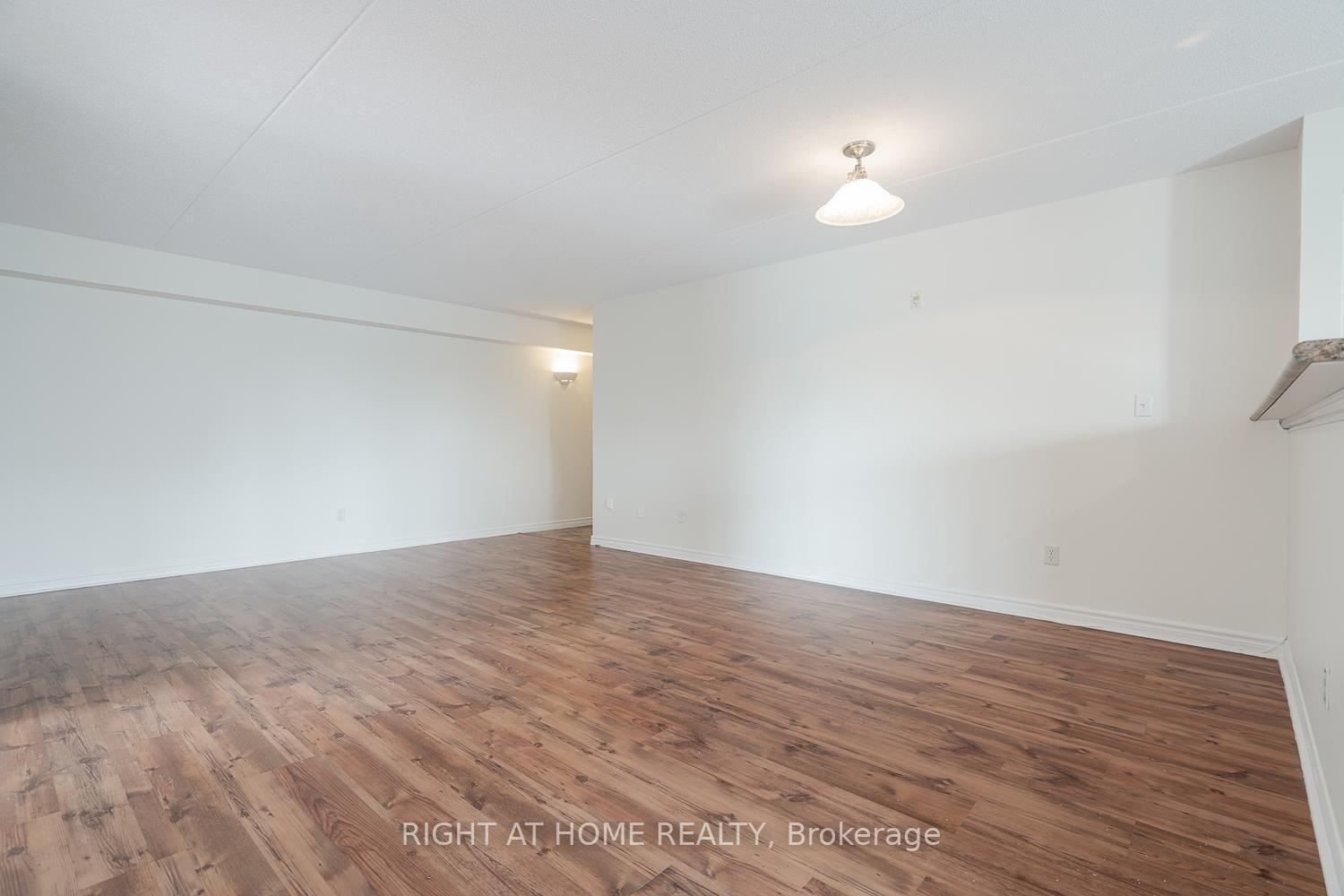 Photo 9 of Unit 302, 1471 Maple Avenue, Milton, Dempsey — HOMEH