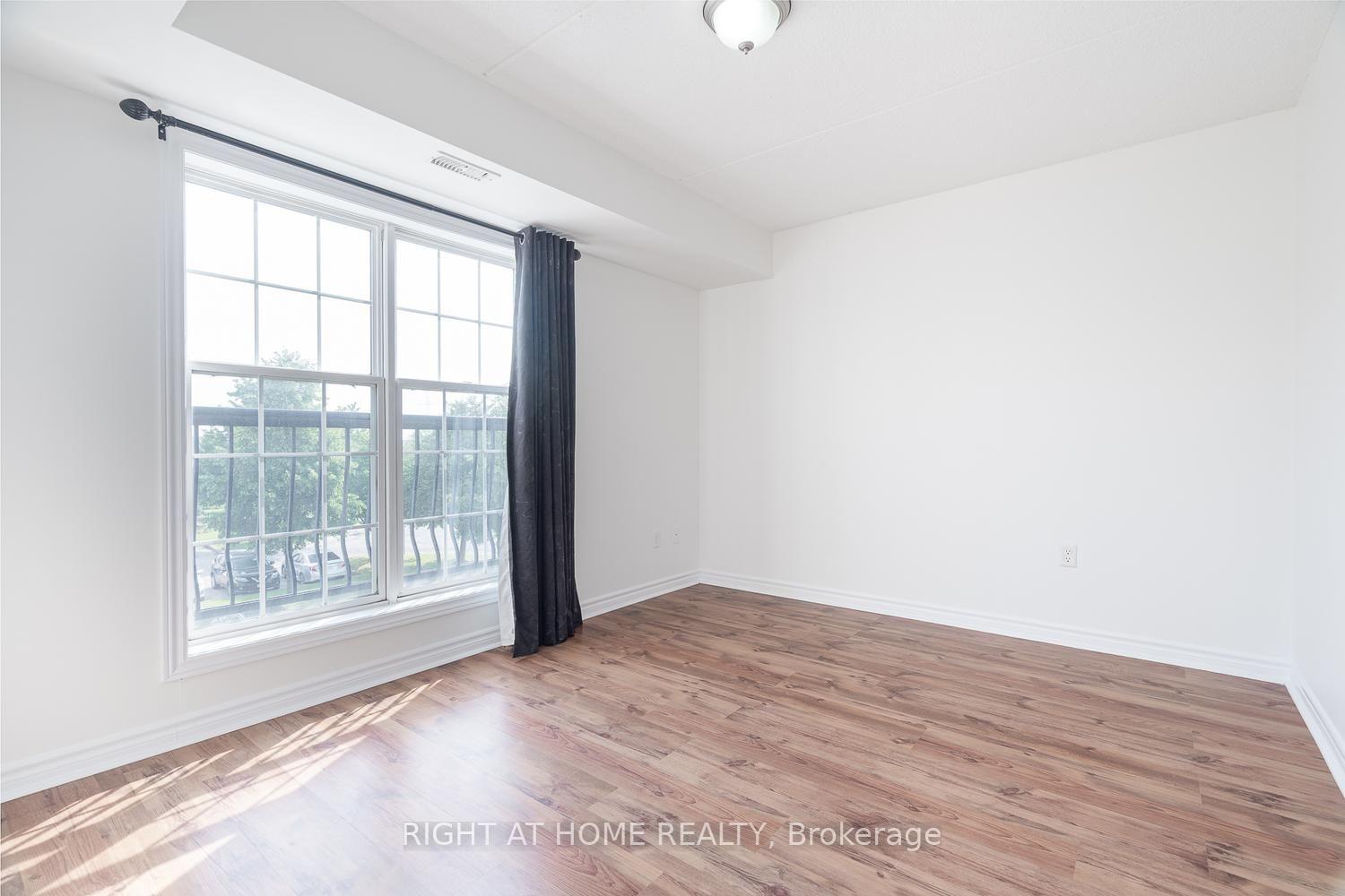 Photo 13 of Unit 302, 1471 Maple Avenue, Milton, Dempsey — HOMEH