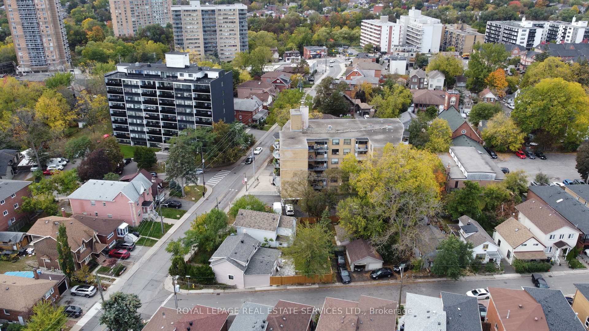 Photo 5 of 40 Church Street, North York, Weston — HOMEH