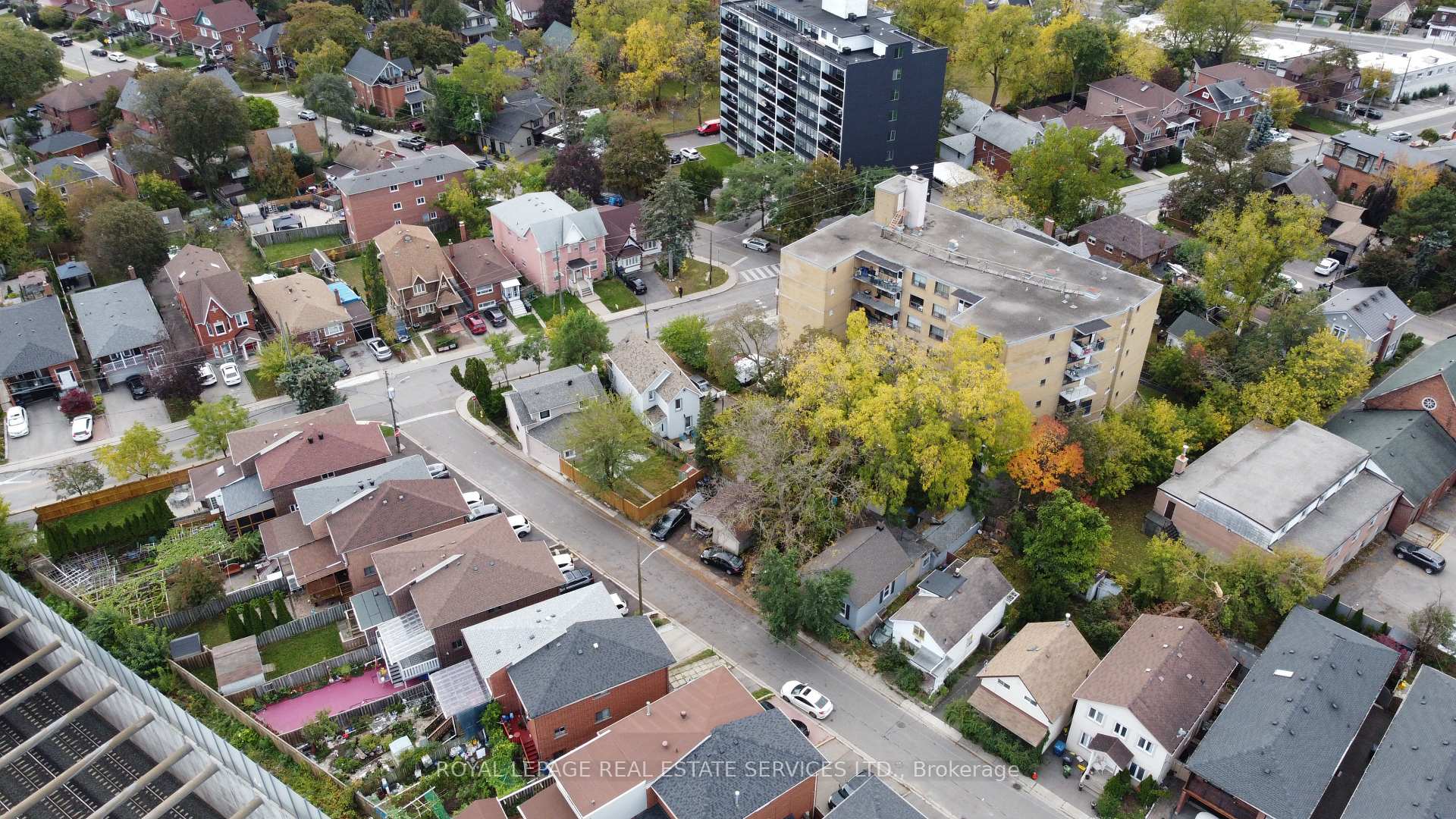 Photo 7 of 40 Church Street, North York, Weston — HOMEH