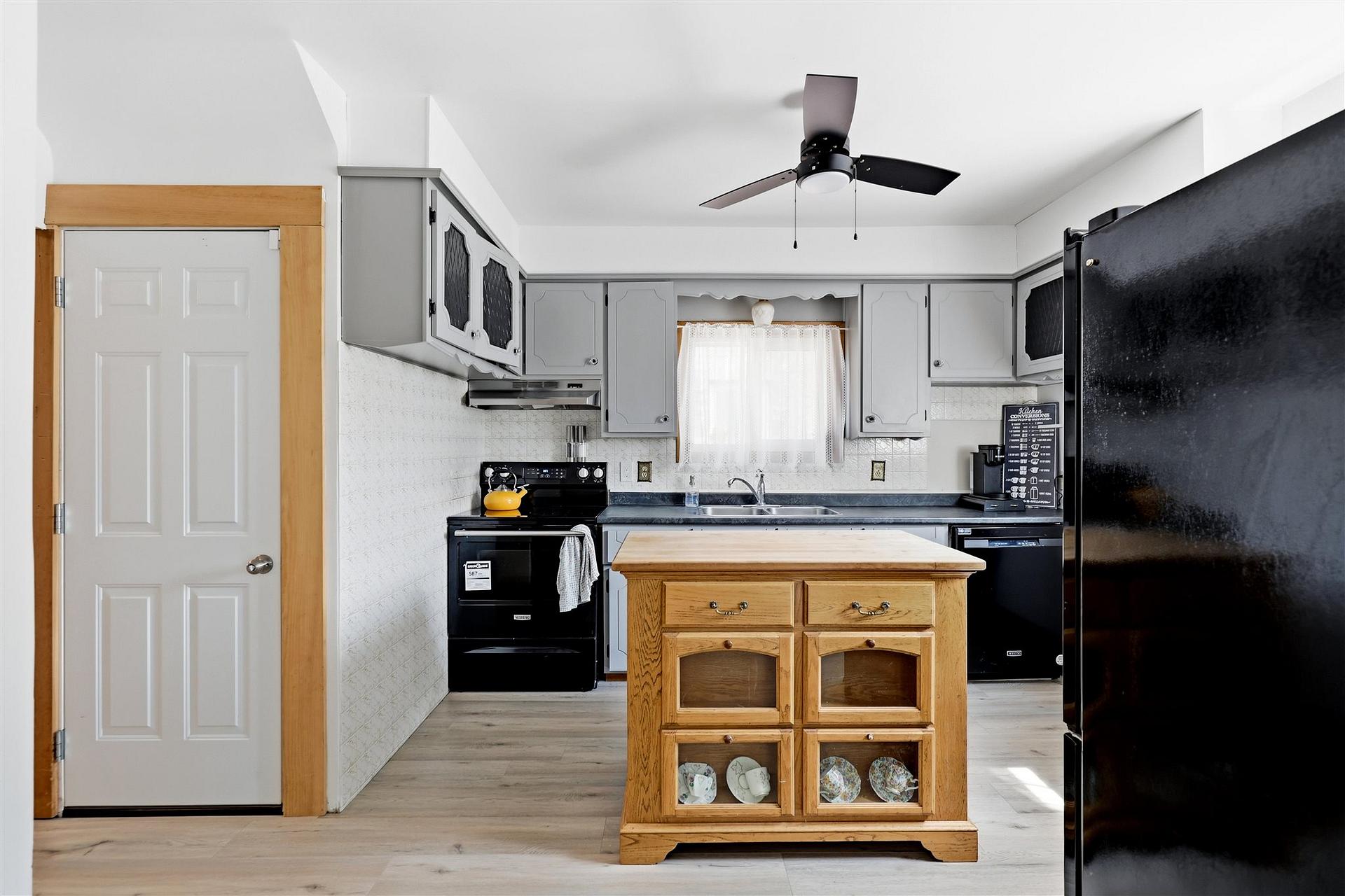 Photo 6 of 157 Alexandra Street, Sault Ste Marie, Ward 2 — HOMEH